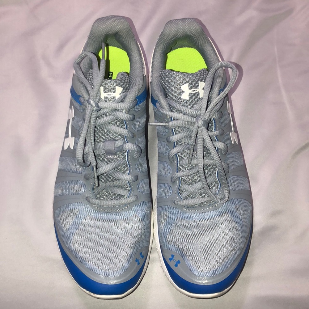 NEW Men's Under Armour shoes size 10